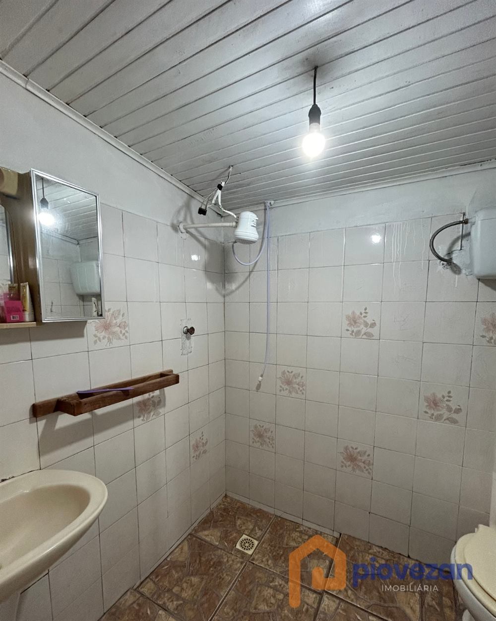 Casa à venda com 40 m² e 2 quartos – foto 2