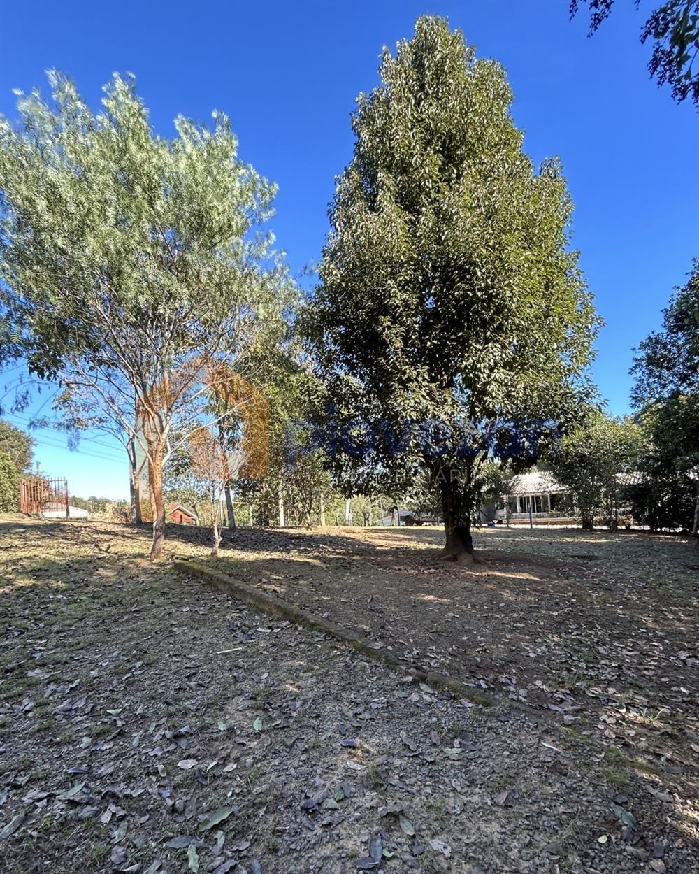 Terreno à venda com 1.900 m² – foto 7