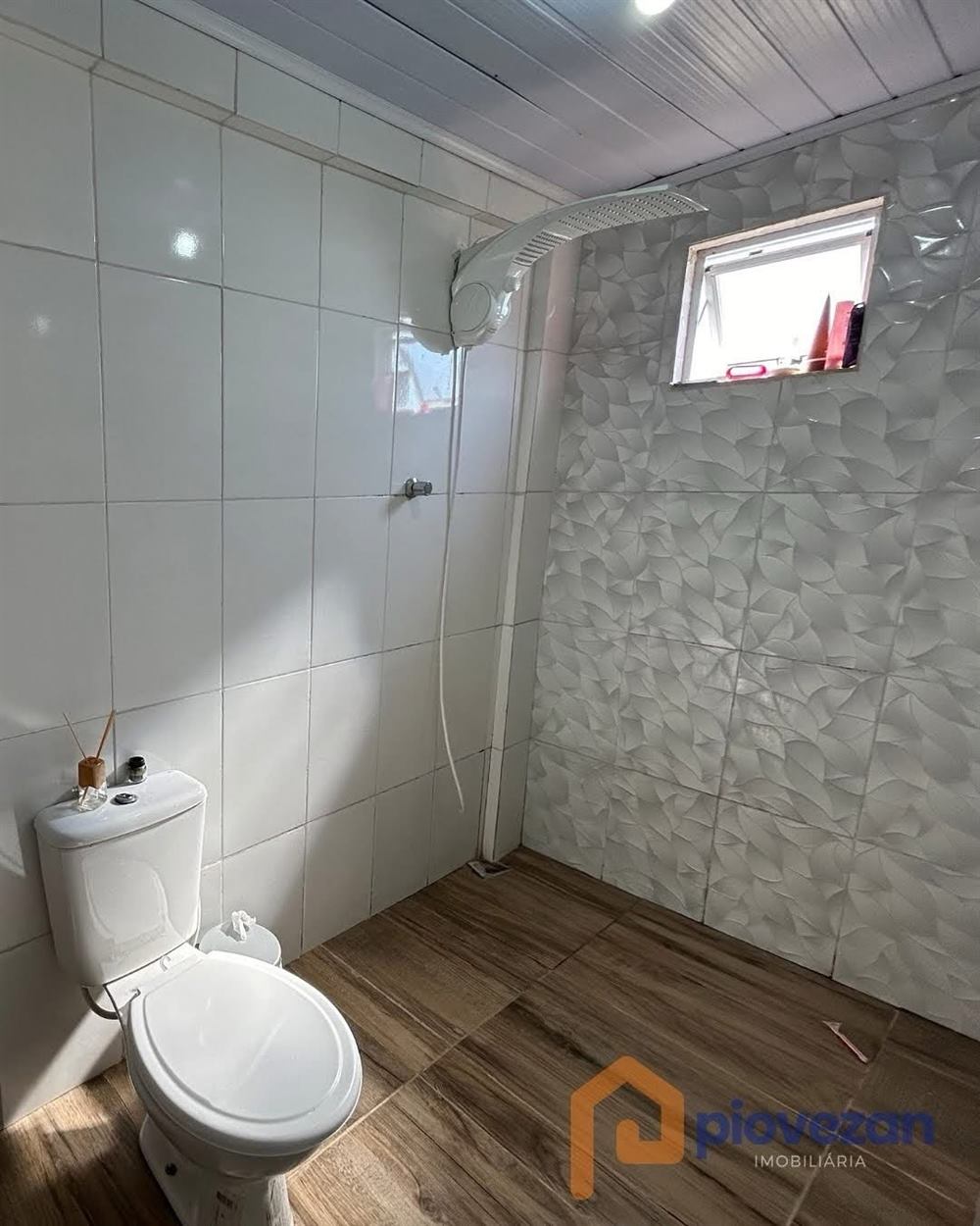 Casa à venda com 72 m² e 2 quartos – foto 2